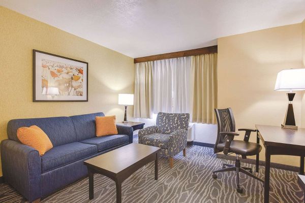 La Quinta Inn Ste Logan (River Heights)